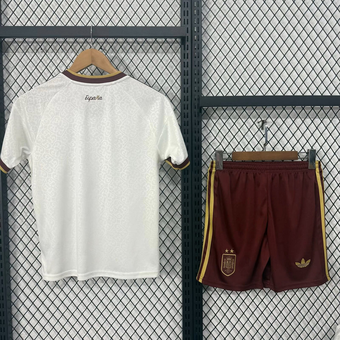 Kit Enfant Espagne Extérieur Double Étoiles 2026-2027