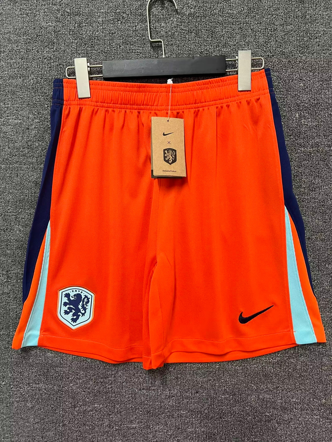 Short Pays-Bas Domicile 2024-2025