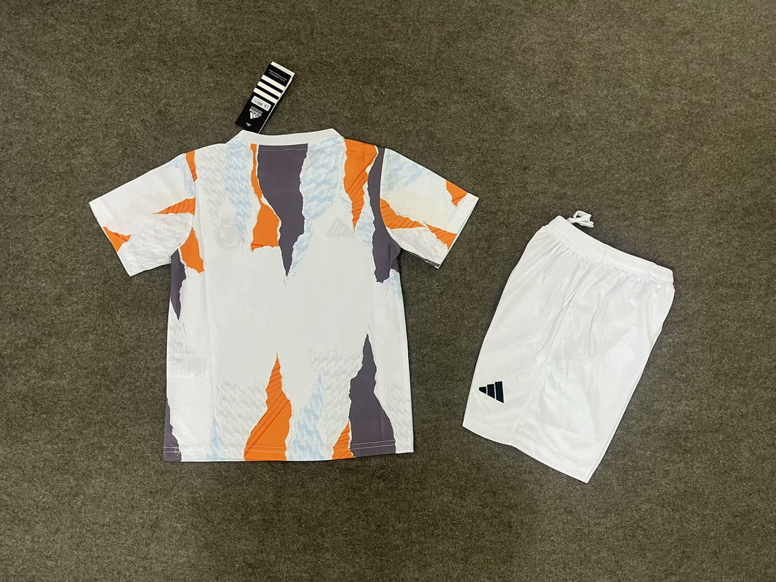 Kit Enfant Real Madrid Avant Match 2024-2025