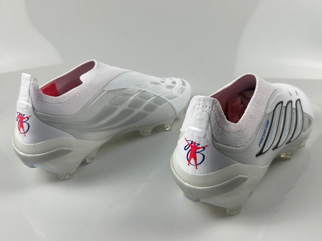 Predator Elite LL Laceless FG