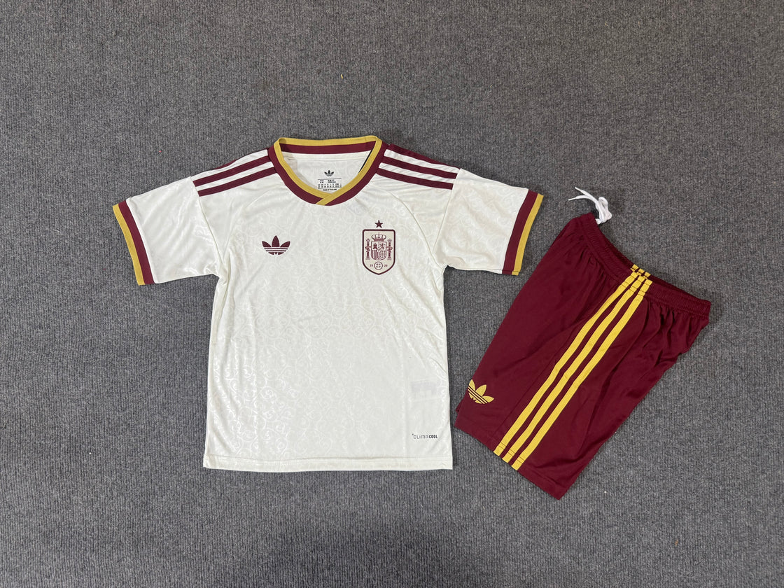 Kit Enfant Espagne Extérieur 2025-2026