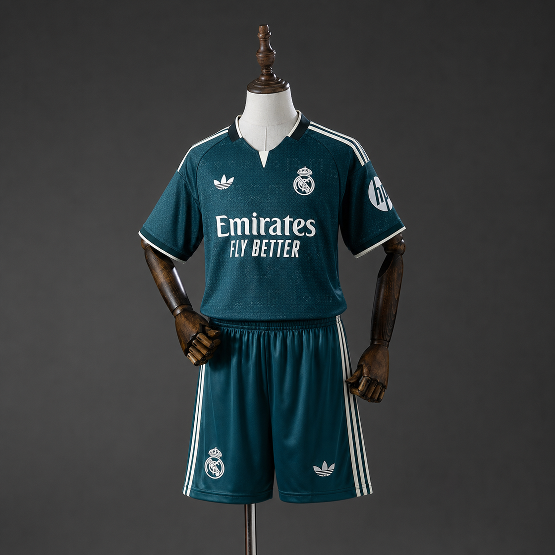 Kit Enfant Real Madrid Extérieur 2026-2027