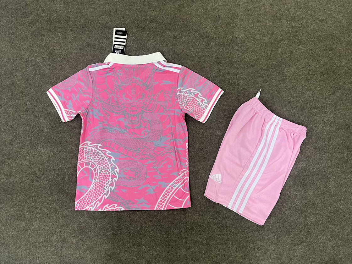 Kit Enfant Real Madrid Édition Spéciale Dragon 2025-2026