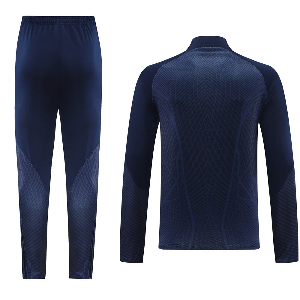 Kit Tracksuit NK 22