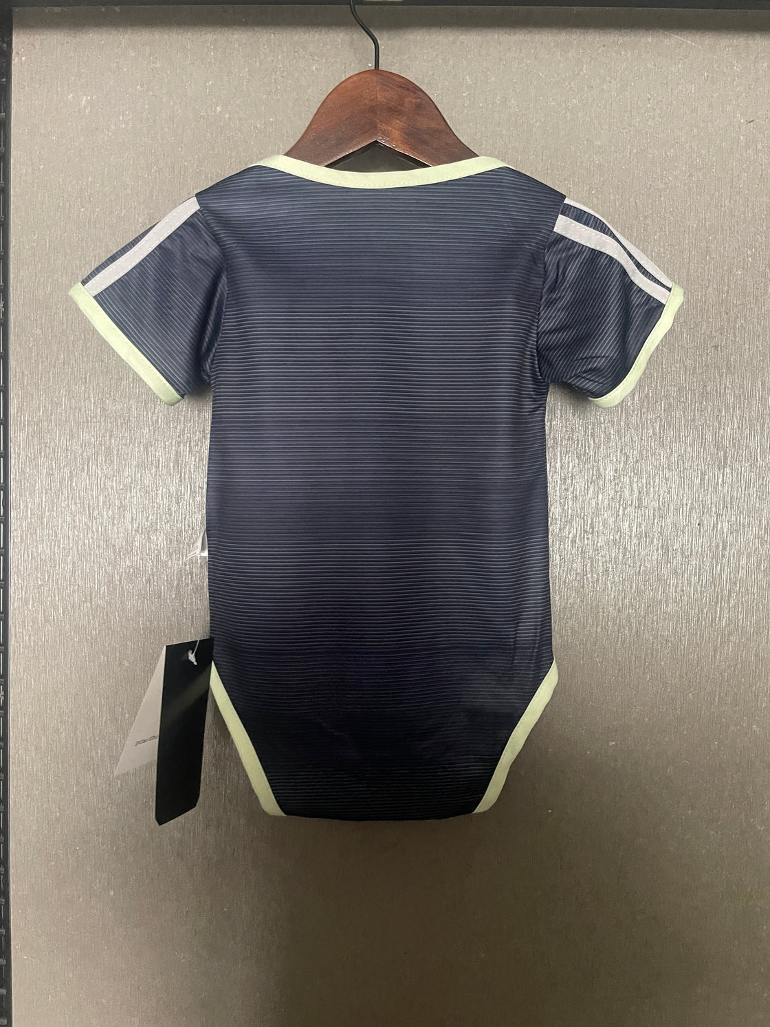 Kit Enfant Real Madrid Extérieur 2025-2026