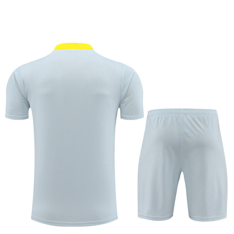 Kit Training Liverpool 2024-2025