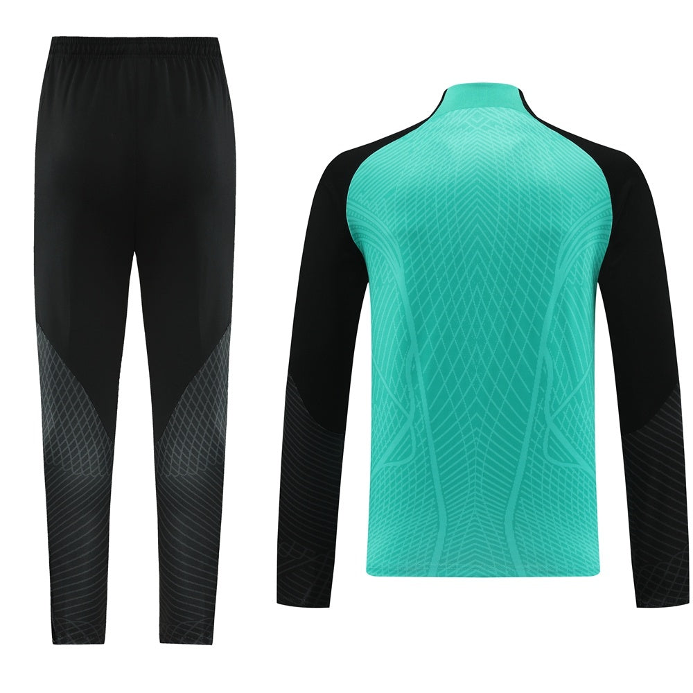 Kit Tracksuit NK 22