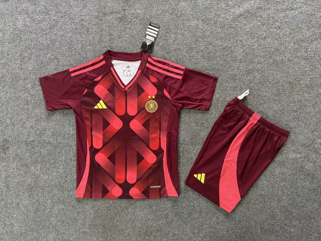 Kit Enfant Allemagne Extérieur Féminin 2025-2026