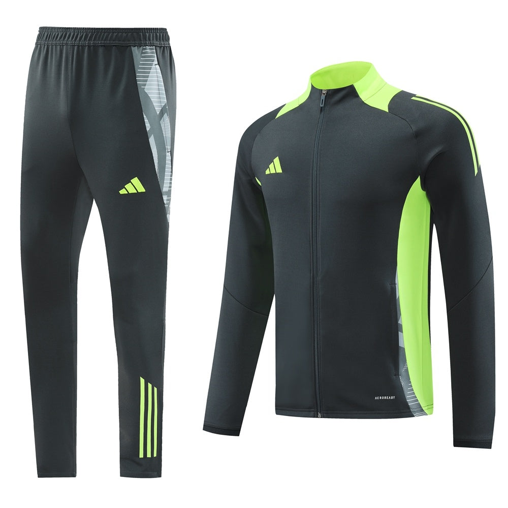 Kit Tracksuit AD 22
