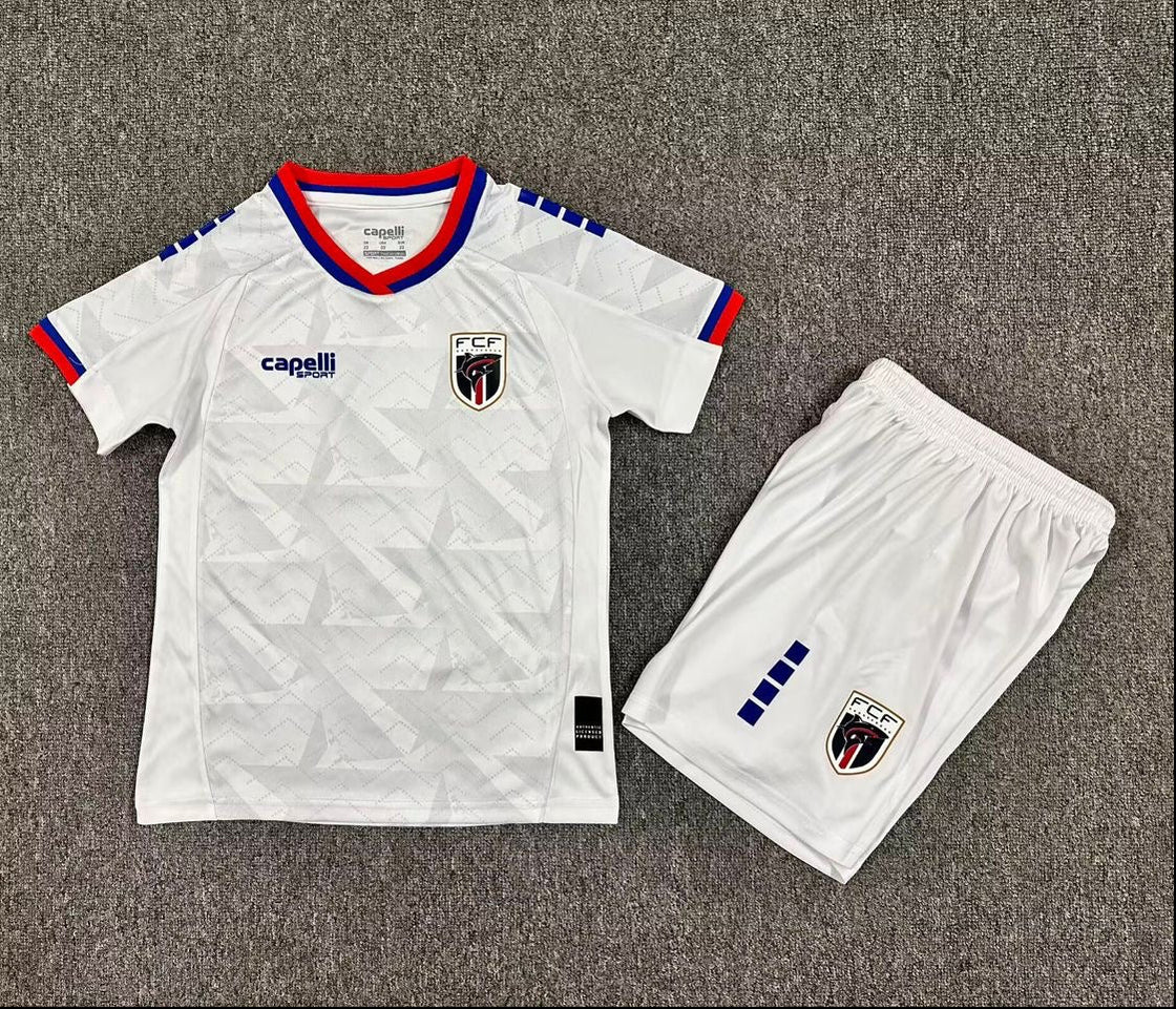 Kit Enfant Cap-Vert Extérieur 2026-2027