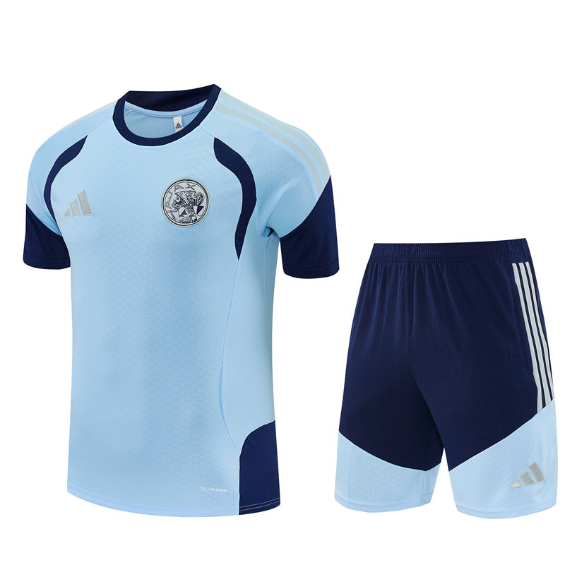 Kit Training Ajax 2026-2027