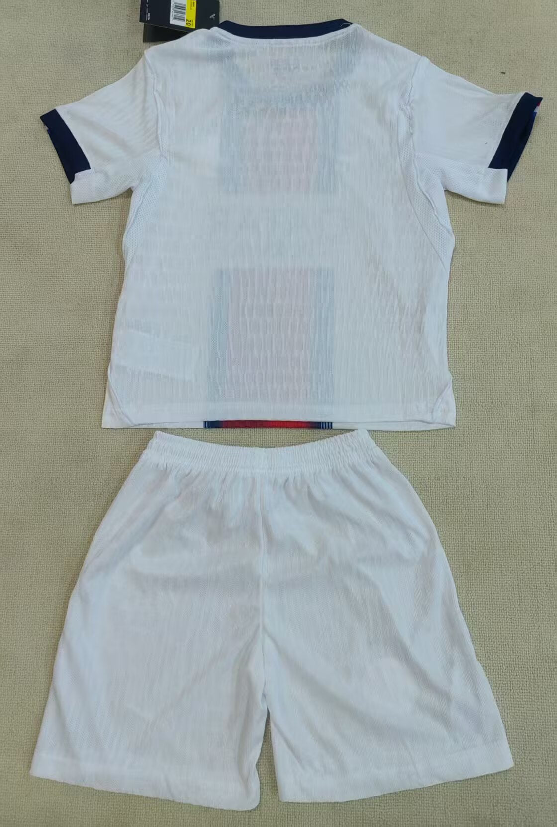 Kit Enfant Paris Saint-Germain Extérieur 2026-2027