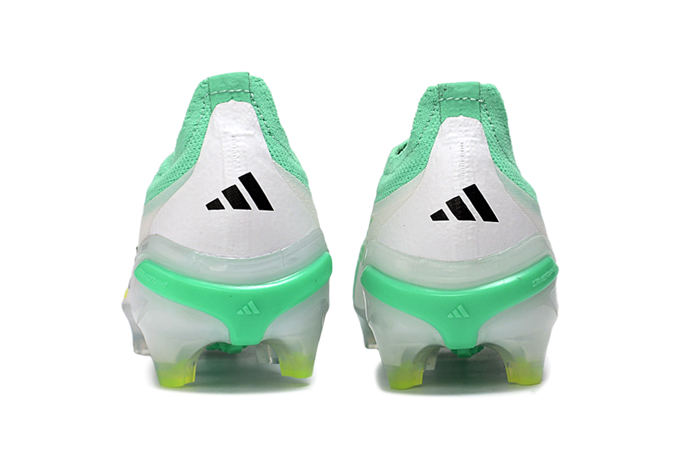 Predator Elite Laceless FG