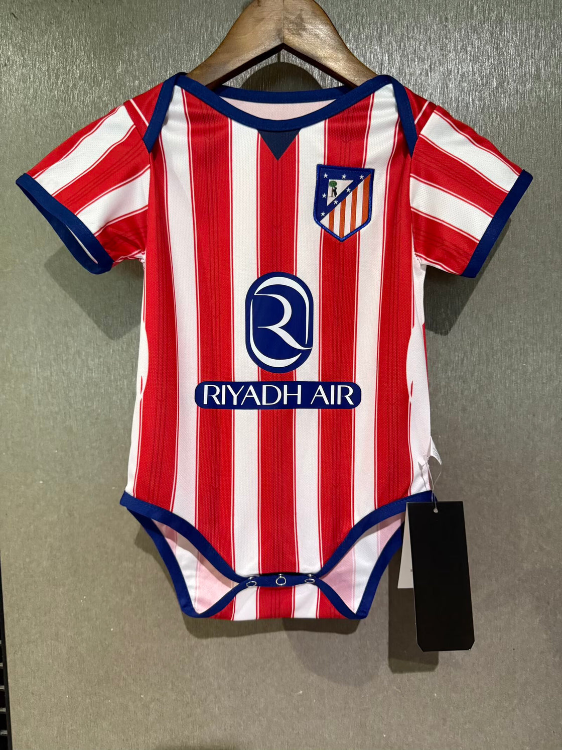 Kit Enfant Atlético Madrid Rouge Et Blanc 2026-2027