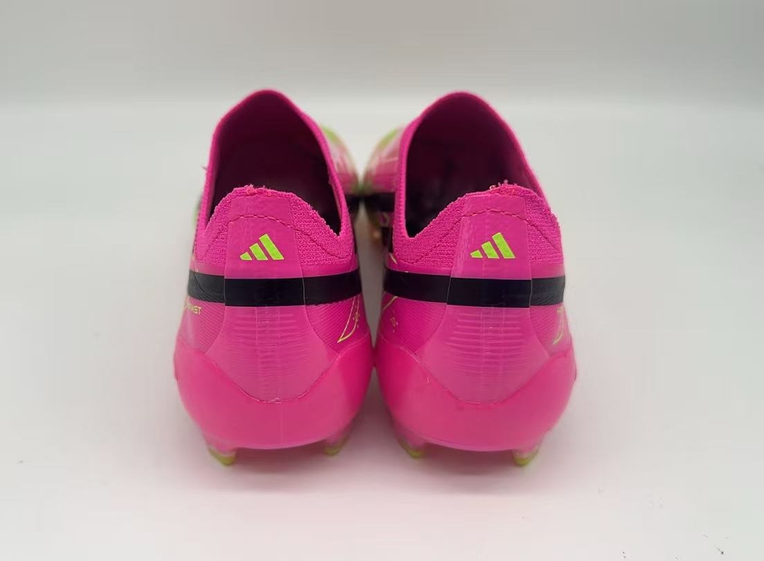 F50 Elite Laceless FG