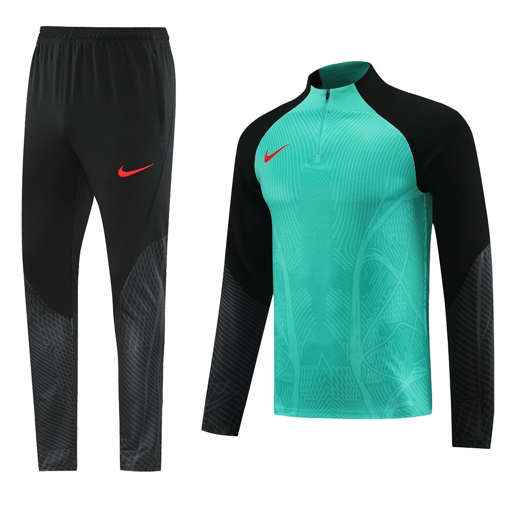 Kit Tracksuit NK 22