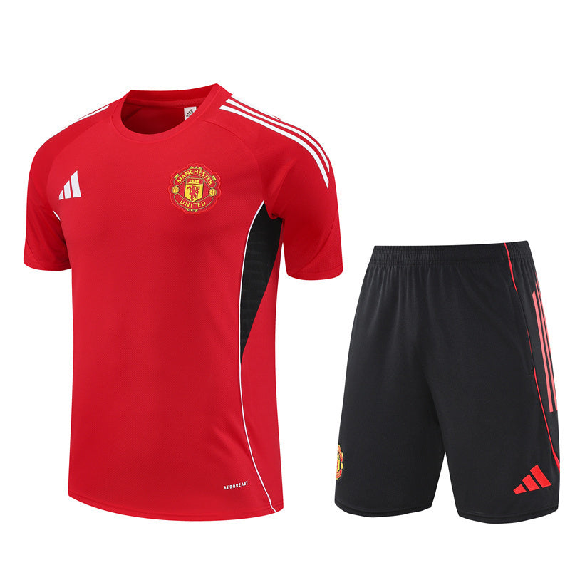 Kit Training Manchester United 2025-2026