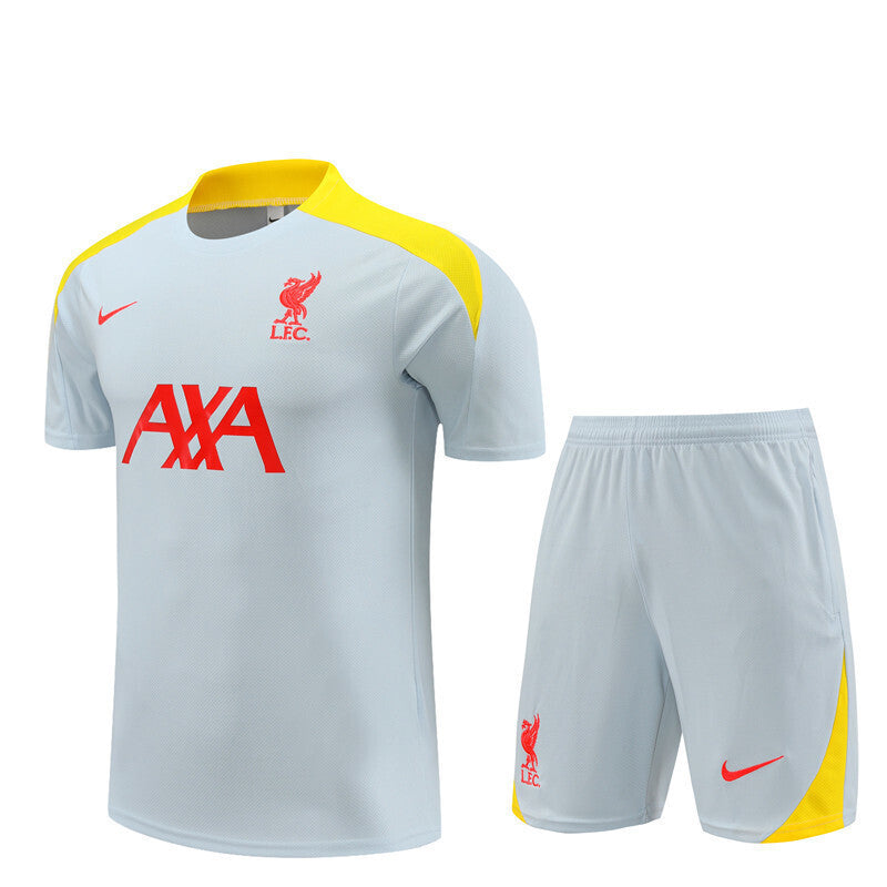 Kit Training Liverpool 2024-2025