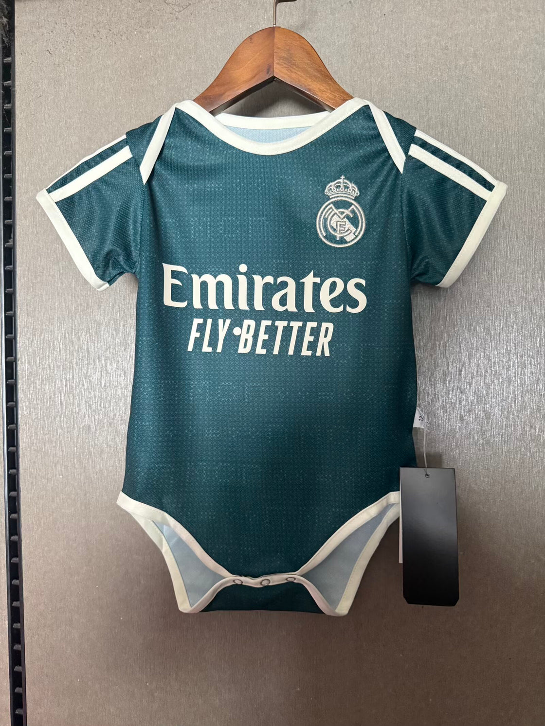 Kit Enfant Real Madrid Extérieur 2026-2027