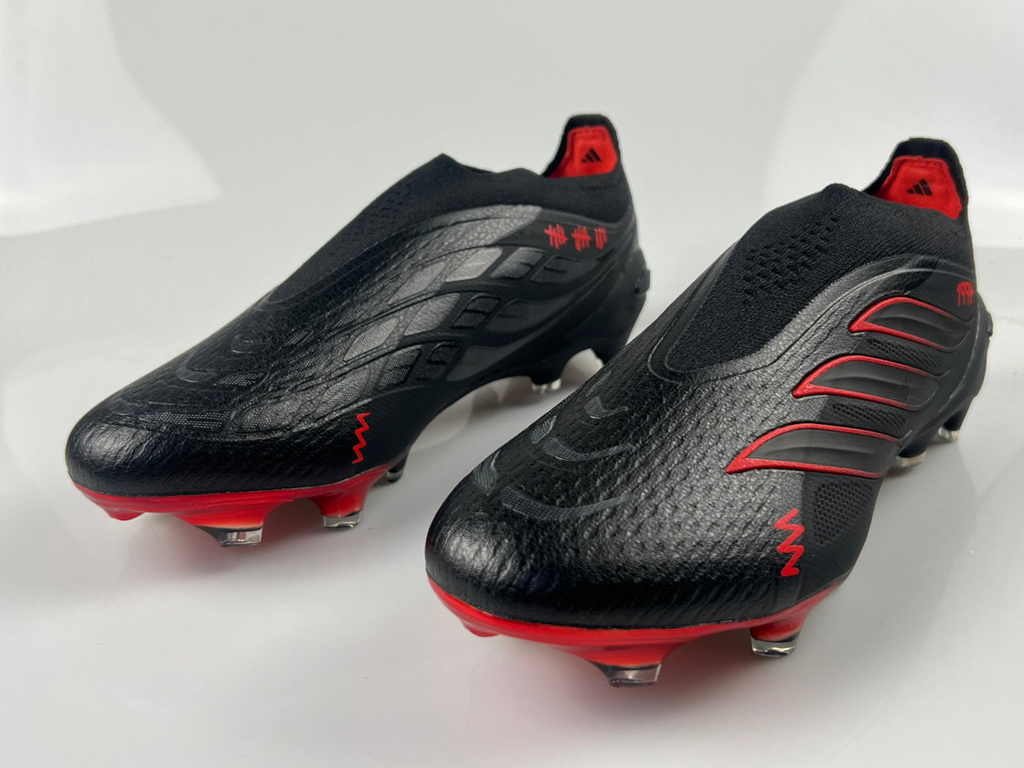 Predator Elite Laceless FG