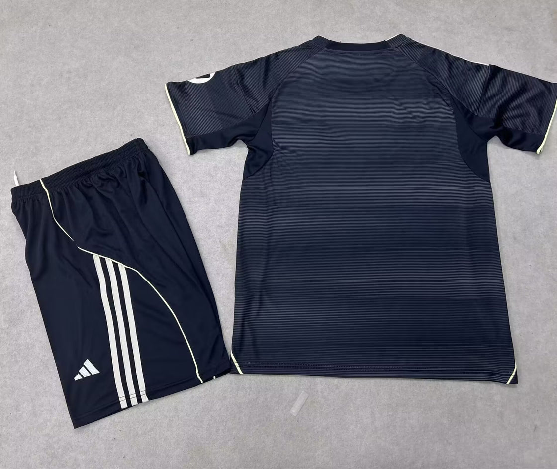 Kit Training Real Madrid 2025-2026