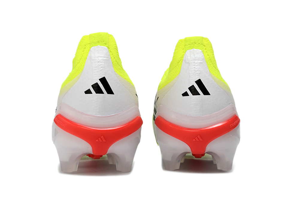Predator Elite LL Laceless FG